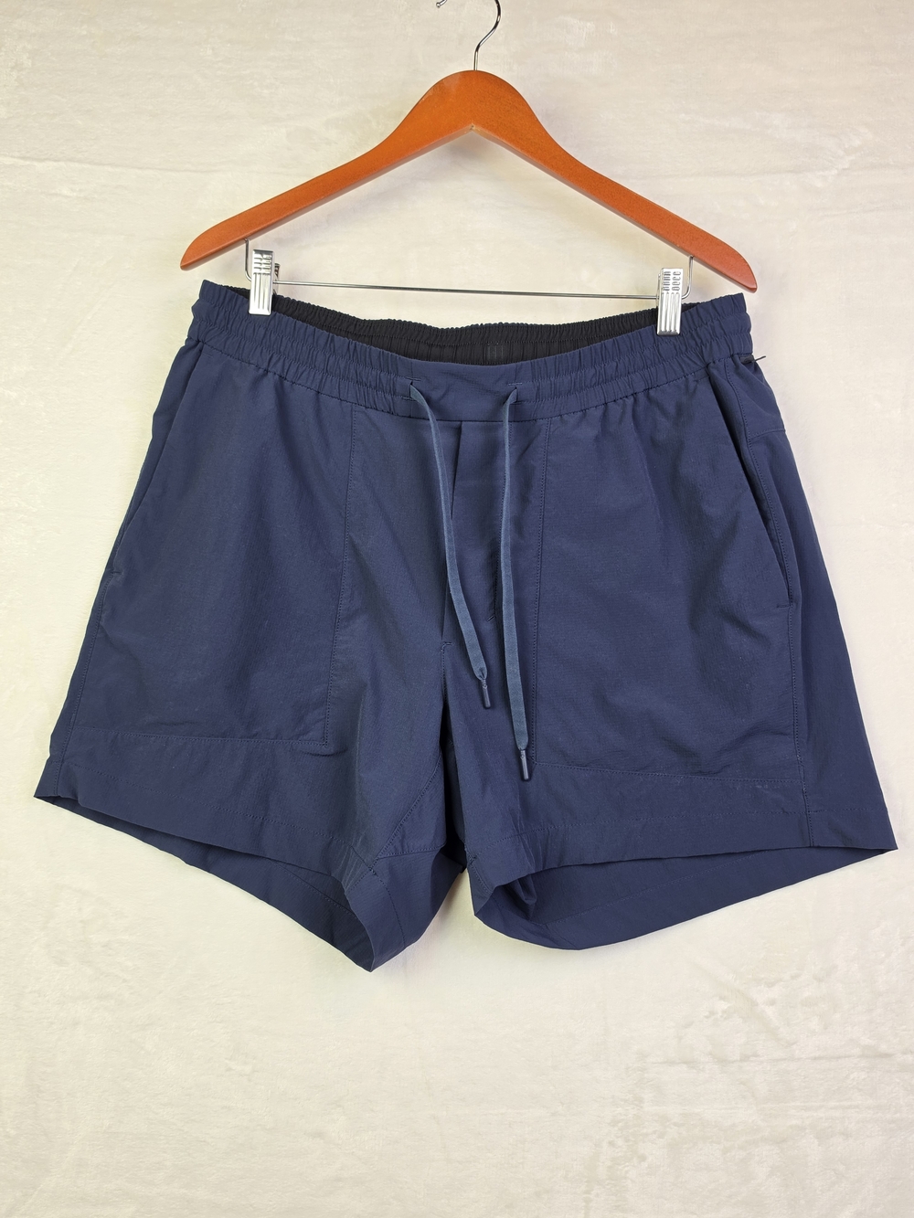 Lululemon Bowline Shorts Mens XL Blue Performance Stretch Chino Versa Twill